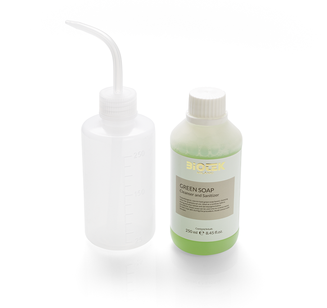 Green soap - erogatore-1200x Vihreä saippua – täyttöpakkaus - Image 1